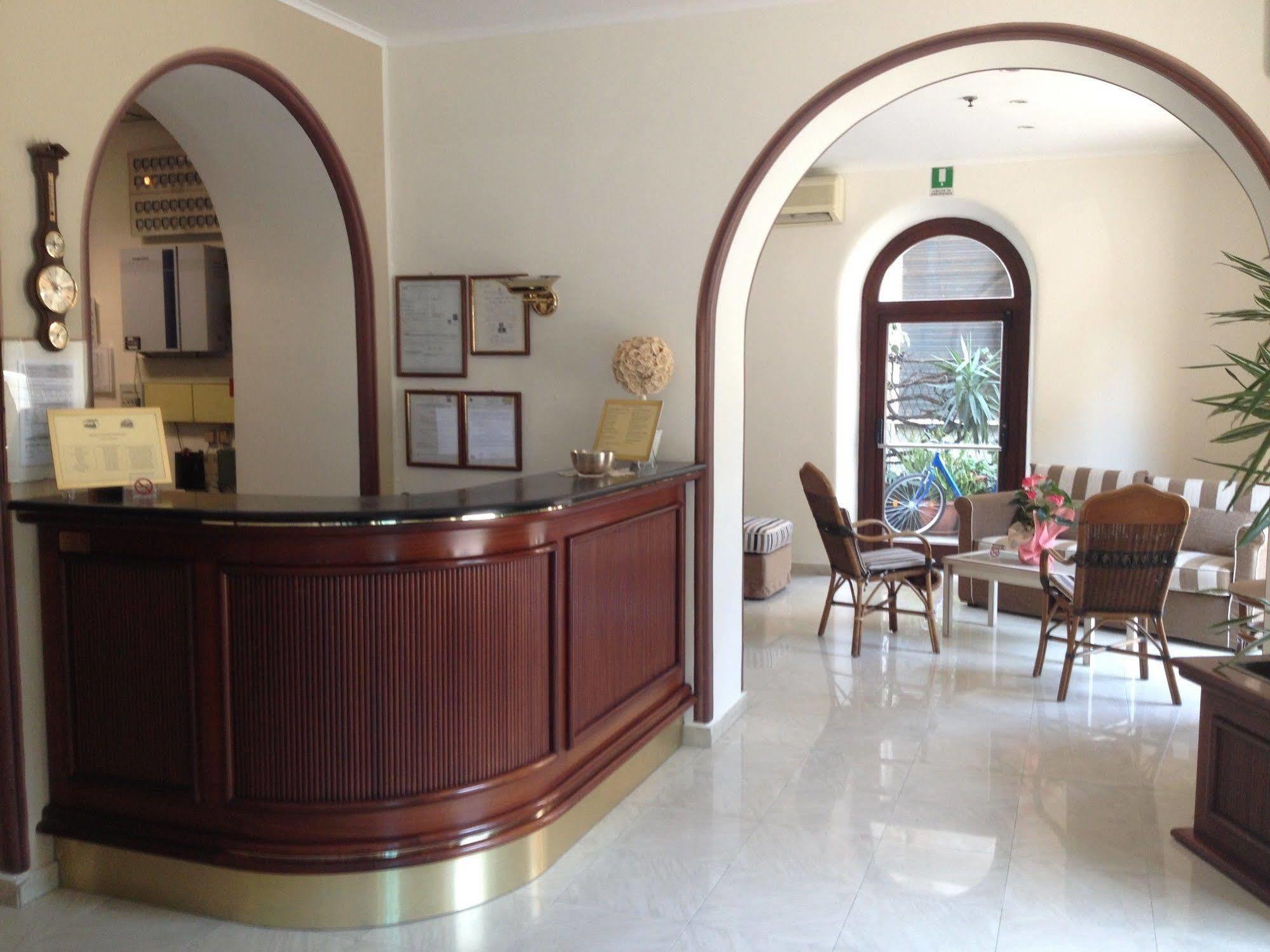 Hotel Giulio Cesare Rapallo Ngoại thất bức ảnh